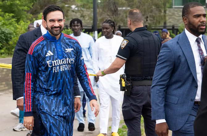 New York: Mayor Mamdani Delivers Eid al-Adha Message of Unity — Arsenal Kurta Steals the Spotlight 4 mmdni 285 d