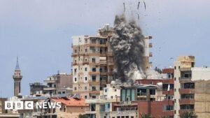 Israeli air strikes hit Lebanese city of Tyre despite Iranian warning to stop attacks 1 Israeli air strikes hit Lebanese city of Tyre despite Iranian warning to stop attacks