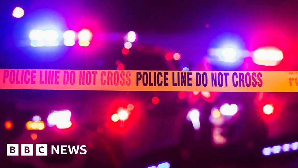 Iowa shooting: Six people killed in domestic dispute, police say 6 Iowa shooting: Six people killed in domestic dispute, police say