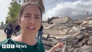 BBC reports from La Guaira, one of Venezuelas worst-hit areas 1 BBC reports from La Guaira, one of Venezuela's worst-hit areas