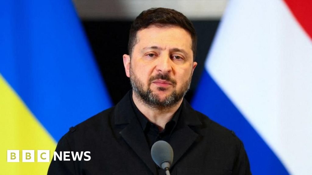 Zelensky set for London talks as he criticises vile Chornobyl drone strike 6 Zelensky set for London talks as he criticises 'vile' Chornobyl drone strike
