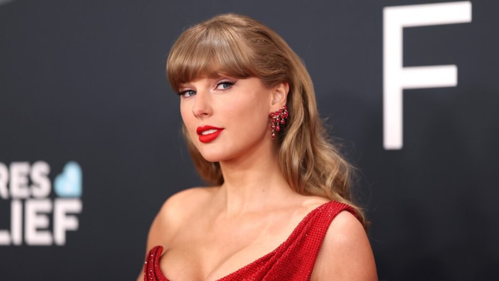 Taylor Swift on New Toy Story Song: A New Challenge and Also Felt Like Second Nature All at Once 116 Taylor Swift on New ‘Toy Story’ Song: “A New Challenge and Also Felt Like Second Nature All at Once”