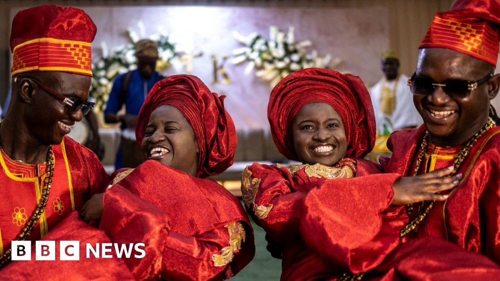 Nigerian twin brothers marry set of twin sisters - and say they want twin children 20 Nigerian twin brothers marry set of twin sisters - and say they want twin children