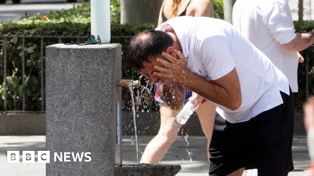 Red heat alerts issued in France, Italy and Spain as 40C temperatures forecast 38 Red heat alerts issued in France, Italy and Spain as 40C temperatures forecast