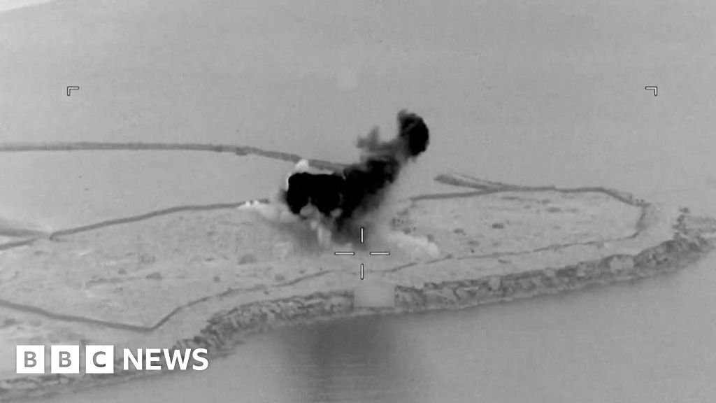 US and Iran exchange strikes in Gulf in latest test of ceasefire 3 US and Iran exchange strikes in Gulf in latest test of ceasefire