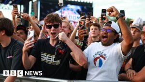 Trump hosts UFC cage fights on White House lawn 2 Trump hosts UFC cage fights on White House lawn