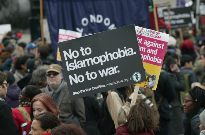 UK: Rise in Anti-Muslim Attacks and Anti-Immigrant Sentiment Sparks National Alarm 3 no 22626 d