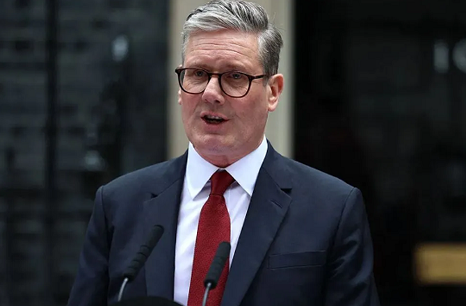 UK Prime Minister Keir Starmer Expected to Announce Resignation on Monday 3 uk 210626 d
