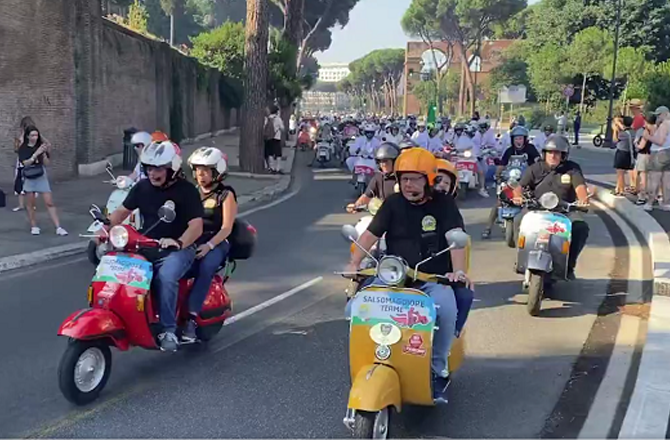 Rome Celebrates Vespa Scooter's 80th Anniversary with Grand Rally 4 vs 280626 d