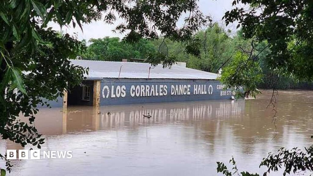 At least one dead in Texas floods ravaging same area as Camp Mystic 3 At least one dead in Texas floods ravaging same area as Camp Mystic