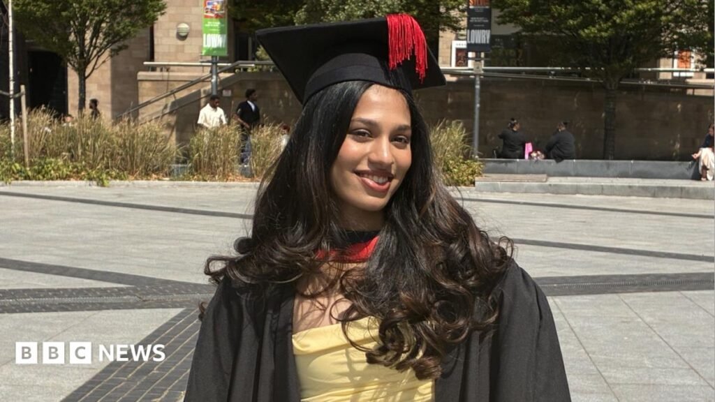 Graduation outfits: Students tell us how to impress on a budget 22 Graduation outfits: Students tell us how to impress on a budget