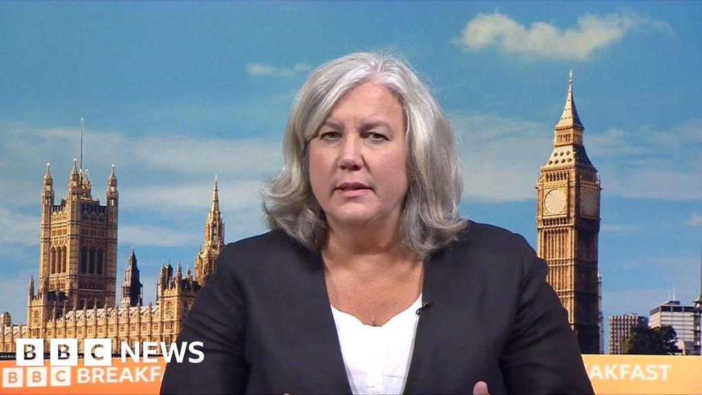 Transport secretary quizzed on bus fare change 18 Transport secretary quizzed on bus fare change