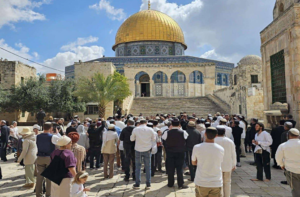 Illegal Israeli Settlers Storm Al-Aqsa Mosque, Perform Talmudic Rituals 2 aq 010726 d