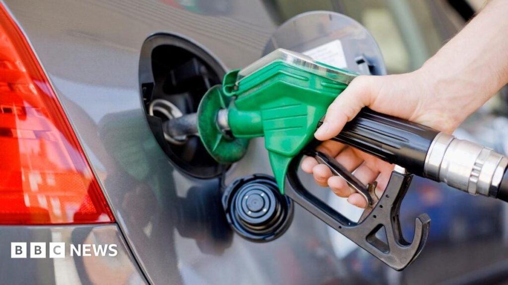 Oil price dives as US and Iran pause attacks 31 Oil price dives as US and Iran pause attacks