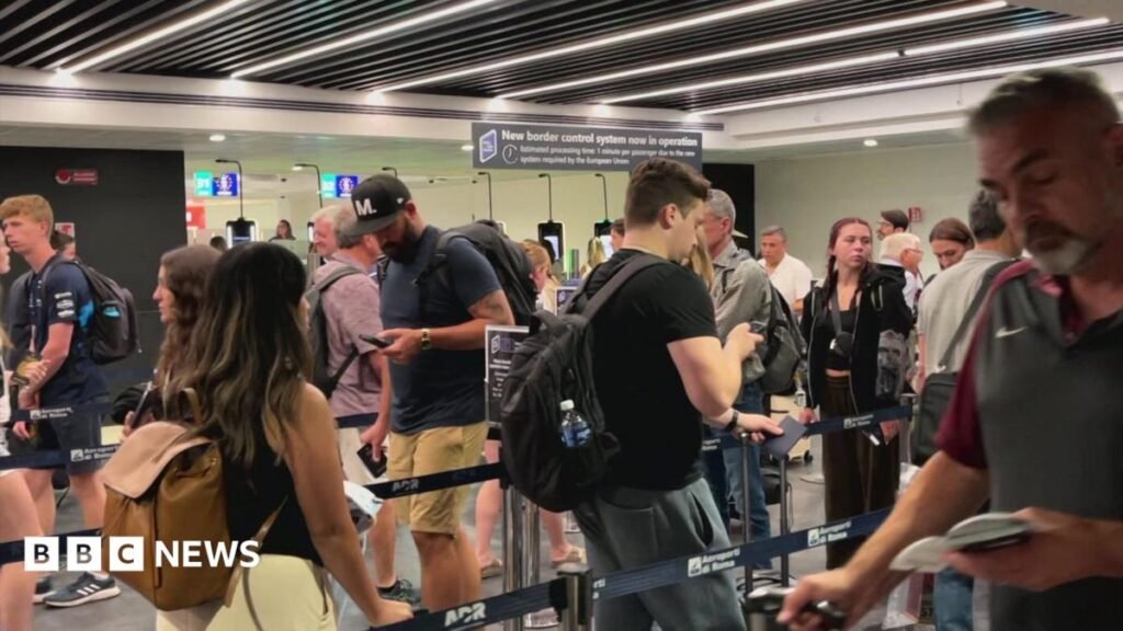 New EU system tripling time to get through border, airport boss says 20 New EU system tripling time to get through border, airport boss says