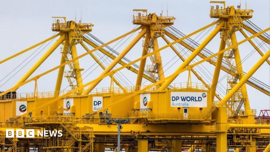 Australia dock workers call for 28-hour week in AI talks 6 Australia dock workers call for 28-hour week in AI talks