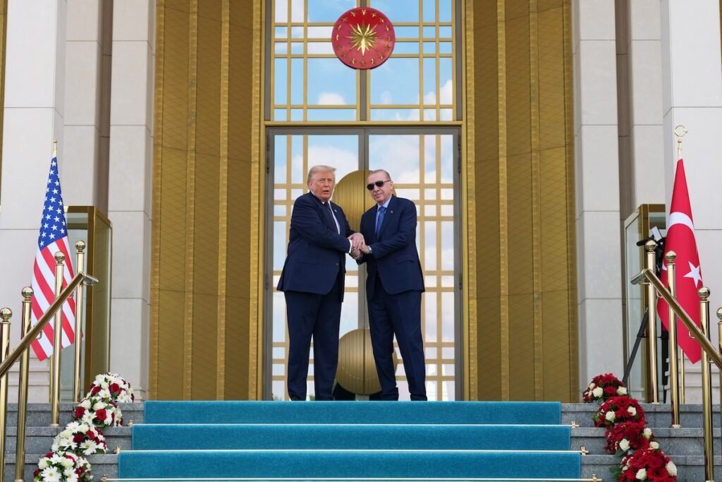 Trump Praises Erdogan at NATO Summit, Withholds Commitment on F-35 Jets 46 imrs