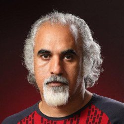I Speak to Him Every Day: Nader Saeivar on Hijamat and Premiering It Without Jafar Panahi 19 “I Speak to Him Every Day”: Nader Saeivar on ‘Hijamat’ and Premiering It Without Jafar Panahi