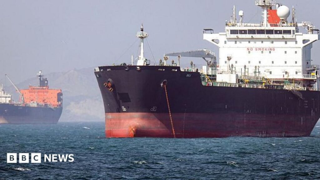 Oil prices fall on hopes Strait of Hormuz could reopen 7 Oil prices fall on hopes Strait of Hormuz could reopen