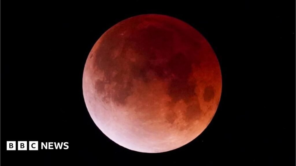 Fridays Blood Moon to bring partial lunar eclipse to West Country 13 Friday's Blood Moon to bring partial lunar eclipse to West Country