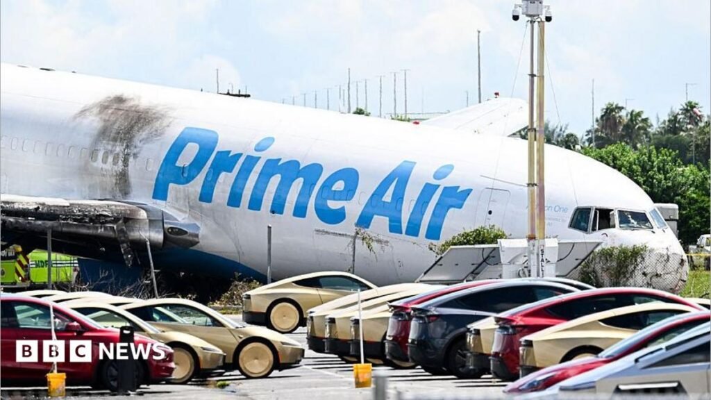 Amazon crash: Firm pauses work with cargo carrier after fatal incident 26 Amazon crash: Firm pauses work with cargo carrier after fatal incident
