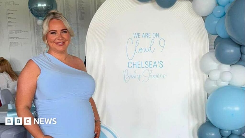 Baby Tommys here, Chelseas not: First-time mum dies in childbirth 20 'Baby Tommy's here, Chelsea's not': First-time mum dies in childbirth