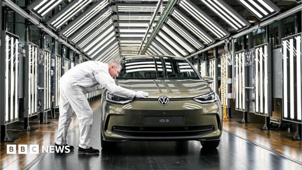 Volkswagen board approves plan to cut another 50,000 jobs 24 Volkswagen board approves plan to cut another 50,000 jobs