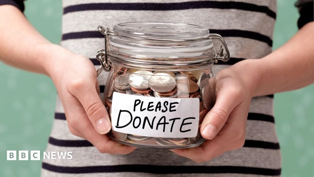 How much should you give to the office whip-round? 18 How much should you give to the office whip-round?