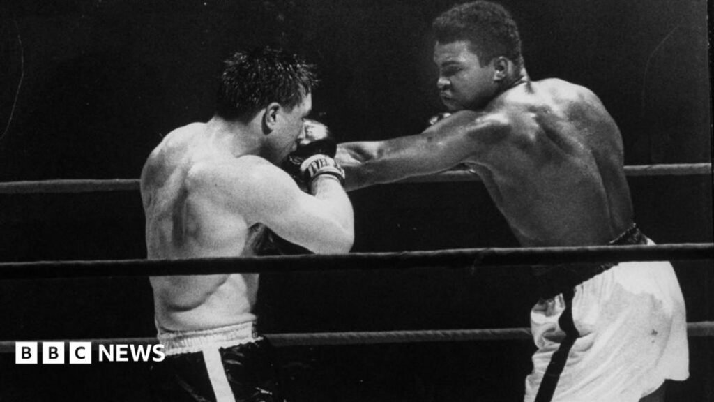 Legendary Canadian boxer George Chuvalo dies aged 89 27 Legendary Canadian boxer George Chuvalo dies aged 89