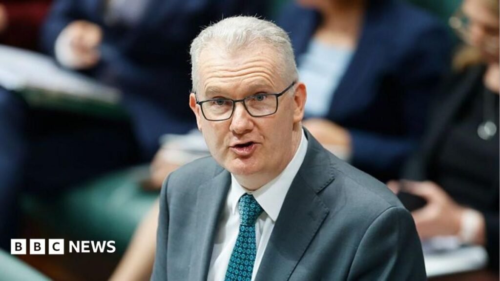 Australia immigration crackdown: visas for international students and backpackers targeted 6 Australia immigration crackdown: visas for international students and backpackers targeted