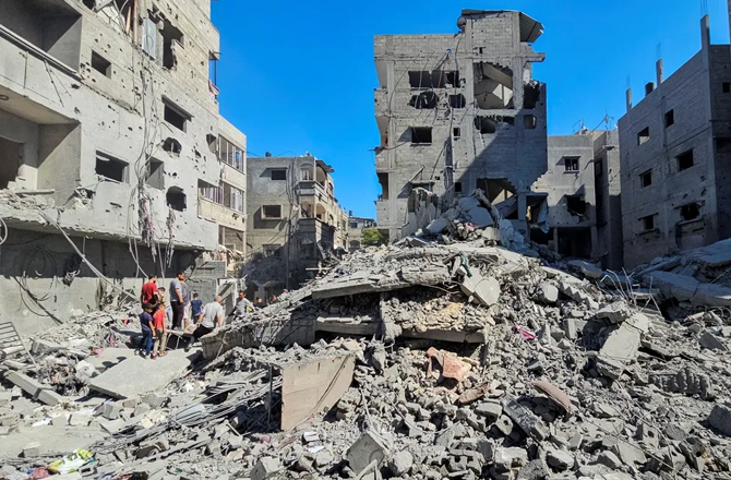 Israeli Rubble-Removal Campaign in Gaza: UN and Hamas Warn It Erases Genocide Evidence 21 geno 080926 d