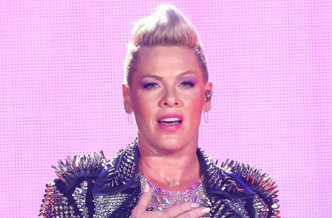 Petition to Remove Pink as UNICEF Ambassador Gathers Over 165,000 Signatures 35 pink 23926 d