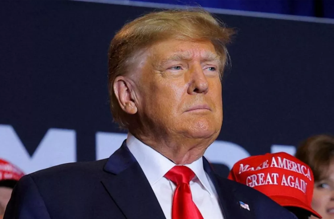 White House: Press Restrictions, Judge Questions Trump Administration's Process 6 trump 24926 d