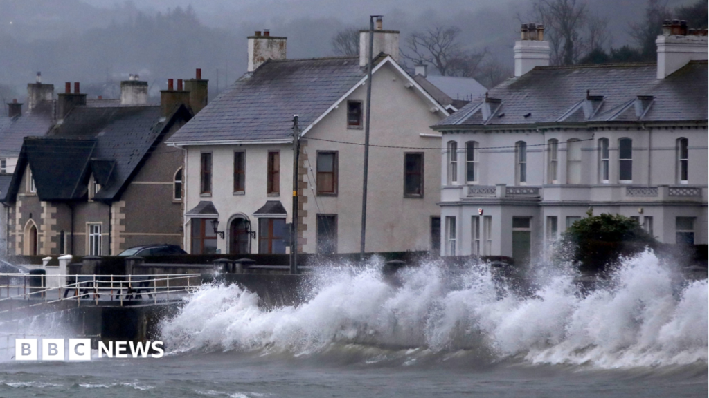 NI weather: Warning in place ahead of Storm Boelo 14 NI weather: Warning in place ahead of Storm Boelo
