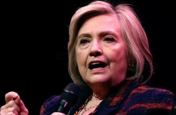 Putin May Hold ‘Kompromat’ on Trump: Hillary Clinton 37 hileri clinton inn d