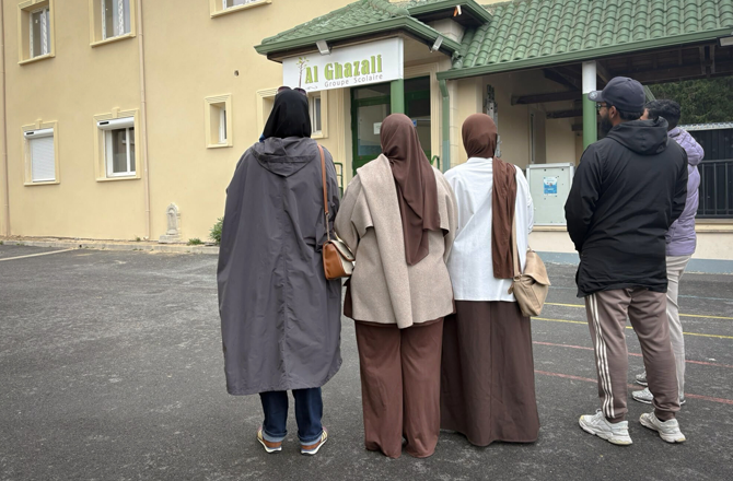 France: Court Upholds Six-Month Closure of Muslim Students' School 26 schoo 081026 d
