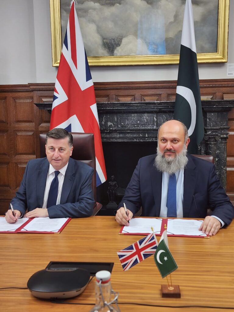 لندن: پاک-برطانیہ تجارتی ڈائیلاگ کا باضابطہ آغاز، وفاقی وزیر جام کمال کی قیادت میں پاکستانی وفد کی شرکت