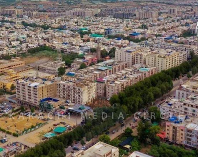 کراچی کے گلستانِ جوہر میں 43 رہائشی عمارتیں خطرناک قرار، ہزاروں مکینوں کا مستقبل غیر یقینی