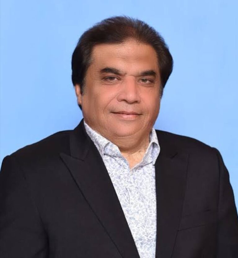 گورنمنٹ مسلم لیگ ہائی اسکول ایمپریس روڈ کو ایمنینس اسکول میں تبدیل کرنے کا فیصلہمحمد حنیف عباسی اور رانا سکندر حیات کا دورہ، طلبہ اور والدین کا خیرمقدم