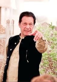 عمران خان کی ضمانت کیس میں نیا موڑ: سپریم کورٹ کا بینچ تبدیل، سماعت 12 اگست کو مقرر