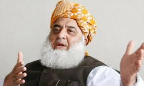 الیکشن کو بوگس قرار دینے والے مولانا فضل الرحمان بھی حکومت کے حامی ہو گئے، تازہ ترین ملاقات پاکستان مسلم لیگ ن اور جمیعت علماء اسلام میں اتحاد ہوگیا