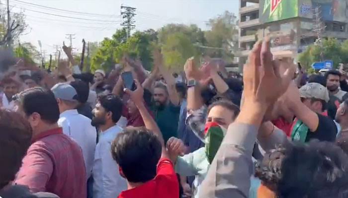 پختونخوا کے عوام کی اکثریت احتجاج کے خلاف، وفاق سے تعاون کی حمایت: گیلپ سروے